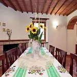 بيت للعطل Authentic In Bucine With Swimming Pool Ambra