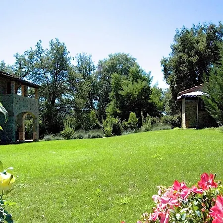 بيت للعطل Authentic In Bucine With Swimming Pool *